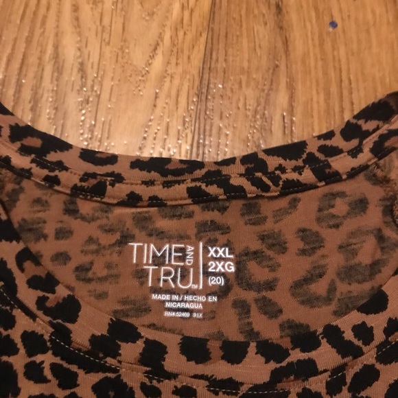 Time and Tru  leopard print shirt size XXL W - Picture 2 of 3